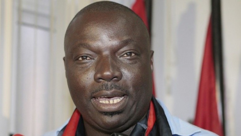 <strong>MPLA Secretary-at-Large Bento Kangamba praised the ability of party members to mobilize in Sapo, while donating medicines and disposable items to a local health centre.</strong>