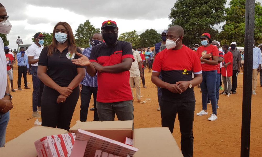 <strong>MPLA Donates Essential Supplies to Needy Community in Zango District Under the leadership of Bento dos Santos Kangamba</strong>